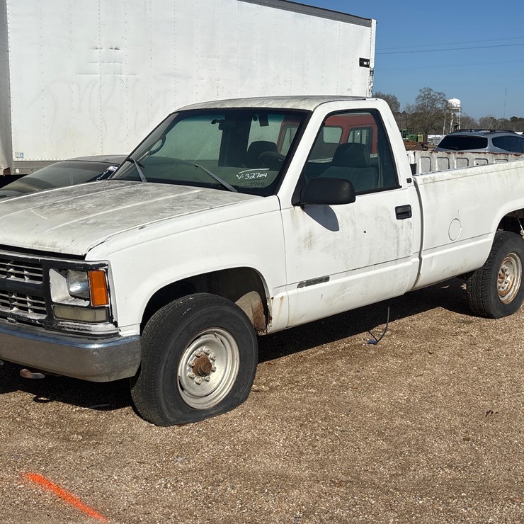 #32704 • 1998 GM 2500 | PARTS OR REPAIR