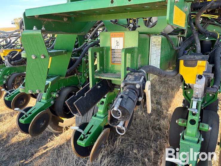 john-deere-1770nt-ccs-image-18