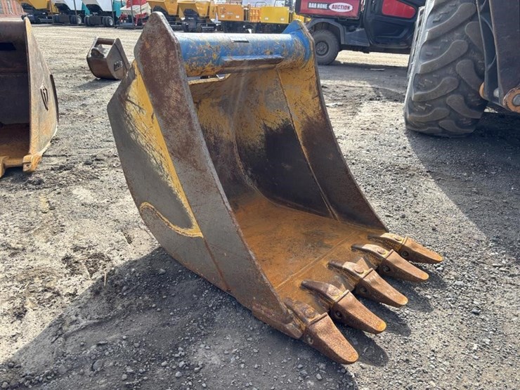 john-deere-24-image-2