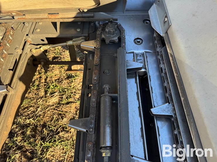 2012-agco-3000-image-10