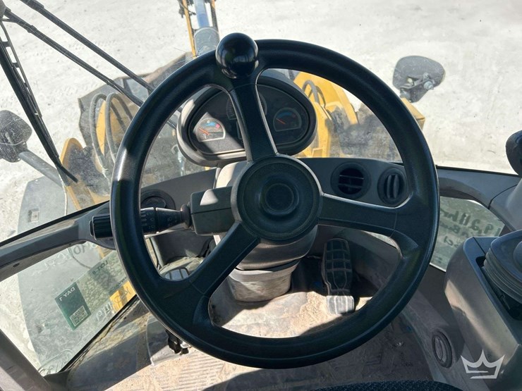 2012-caterpillar-924k-image-12