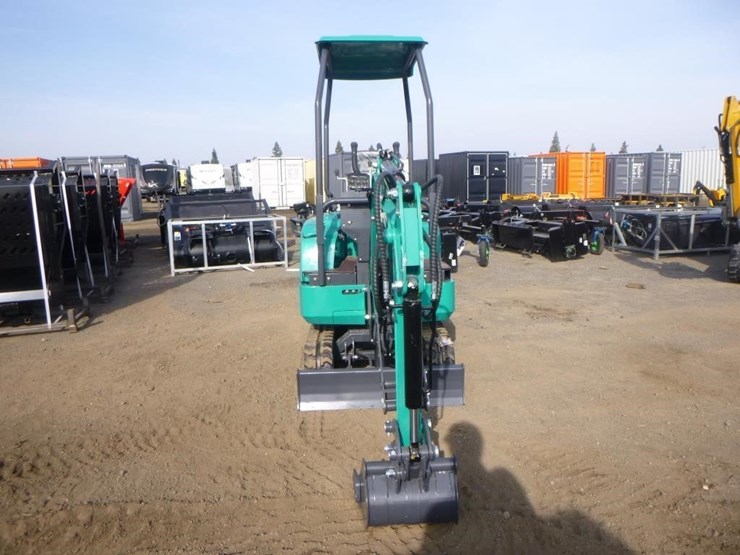 2025-agt-qk16r-hydraulic-excavator-image-6