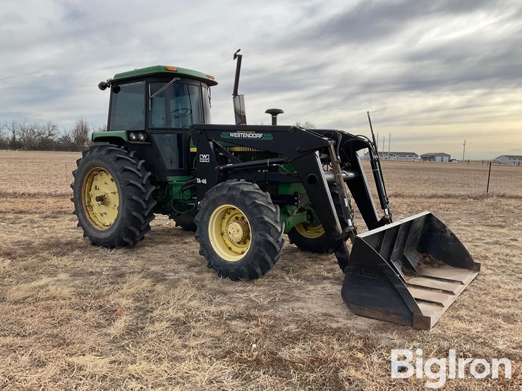 1983-john-deere-4050-image-3