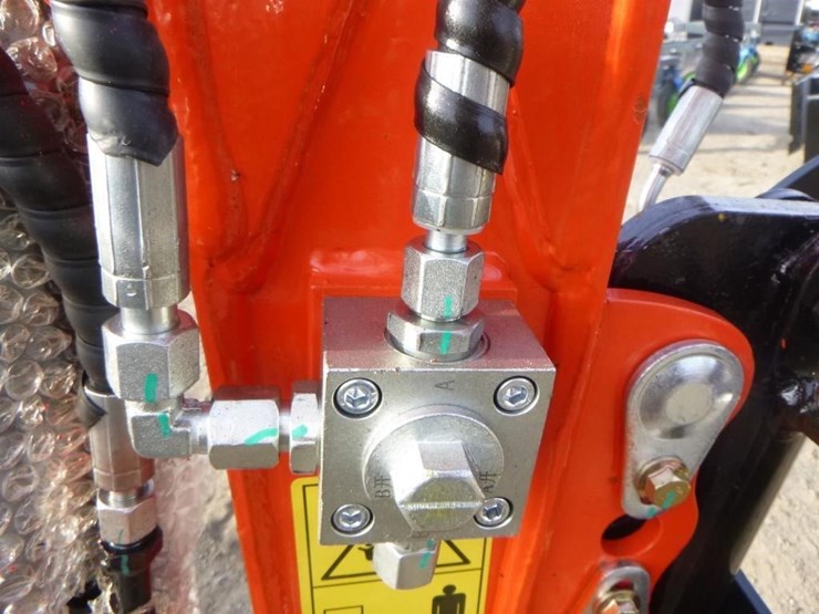 2025-tpm-18bs-hydraulic-excavator-image-14