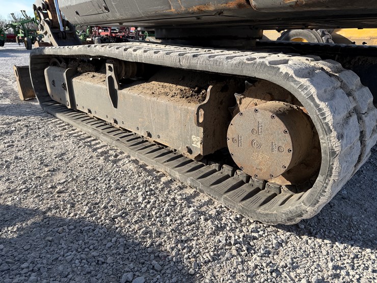 2019-case-cx57c-image-13