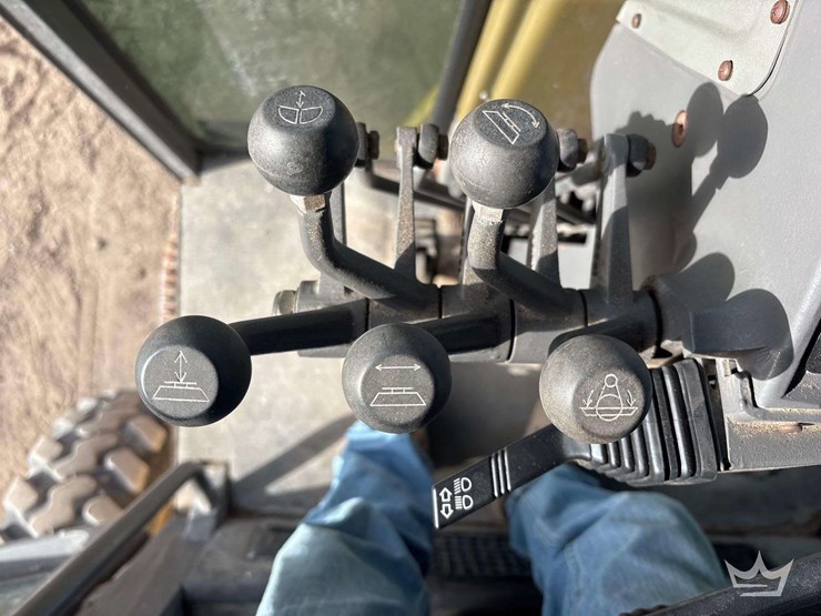 2001-volvo-g710-articulated-motor-grader-image-21