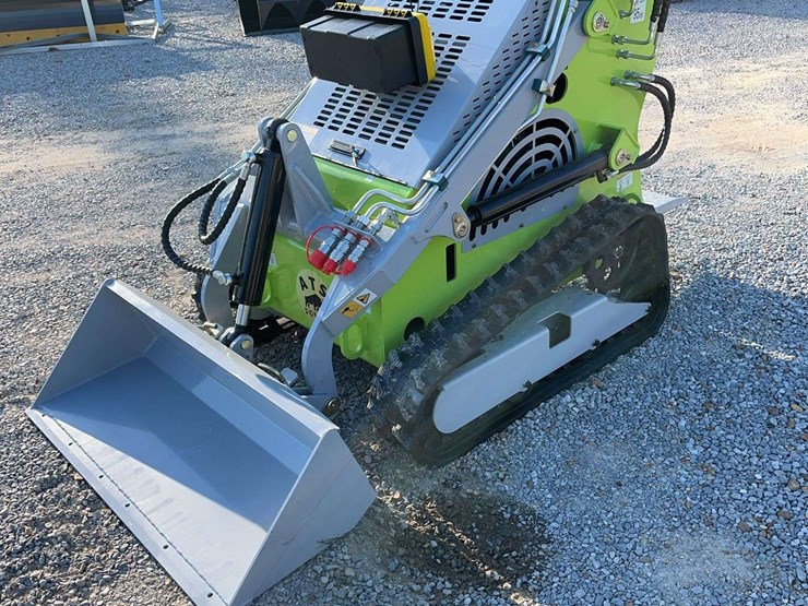 unused-mini-skid-steer-loader-image-2