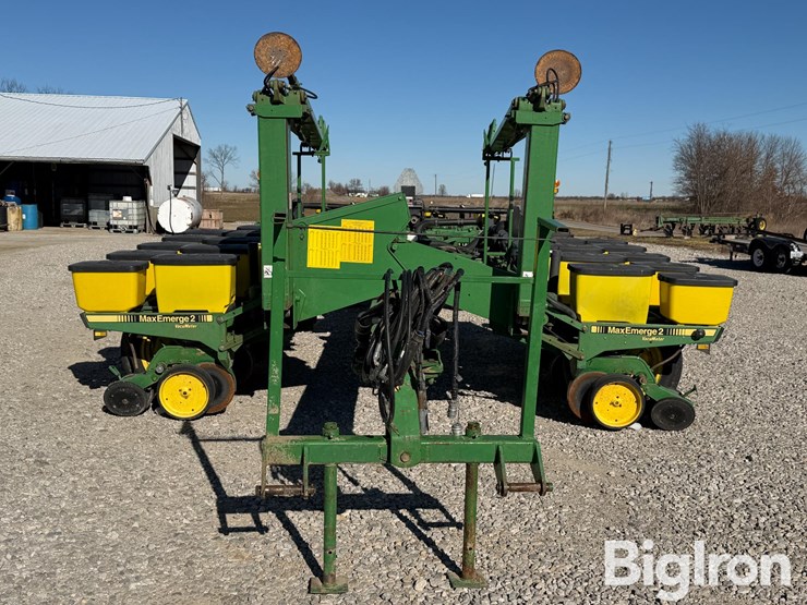 1993-john-deere-250-image-2