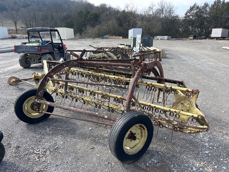 new-holland-256-image-3