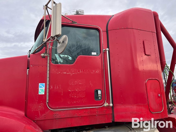 2012-kenworth-t800-image-19