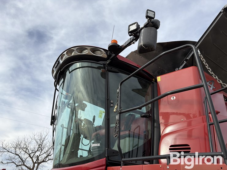 2020-case-ih-8250-image-6