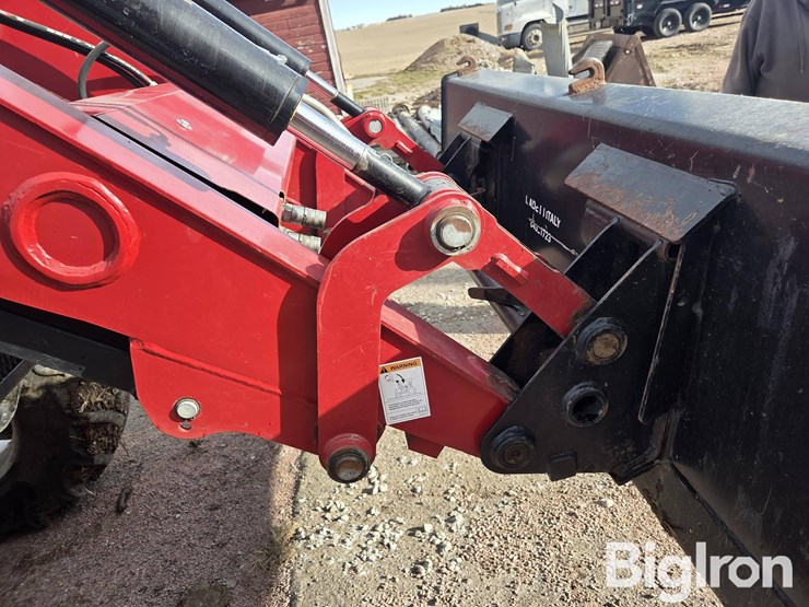 2019-case-ih-farmall-120c-image-20