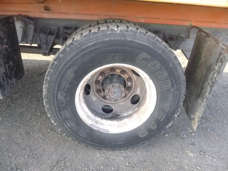 2001-international-4900-image-34