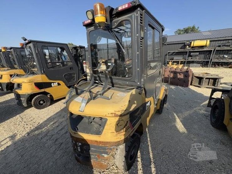 2020-caterpillar-gp30n-image-6