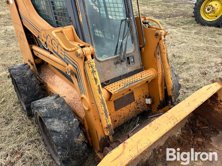 2001-case-85-xt-image-12