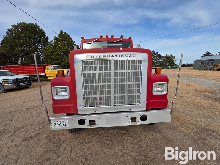 1984-international-f-4370-image-2