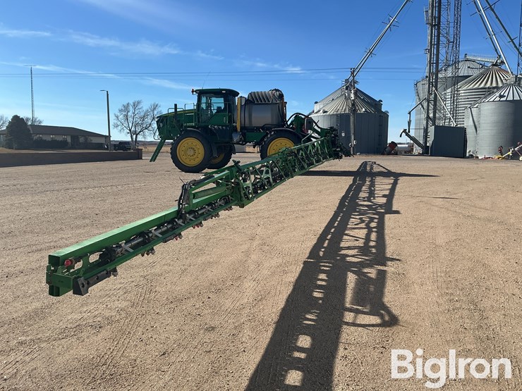 2018-john-deere-r4045-image-15