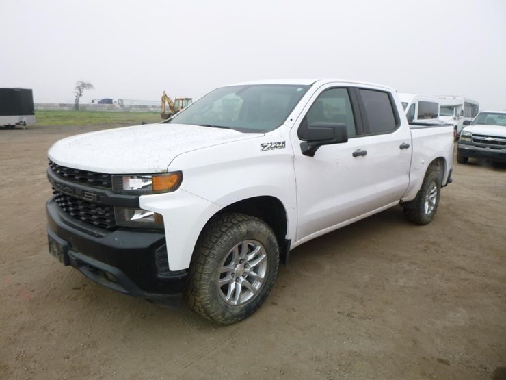 2019-chevrolet-silverado-1500-image-1