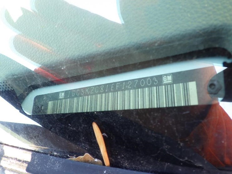 2014-chevrolet-3500hd-image-16