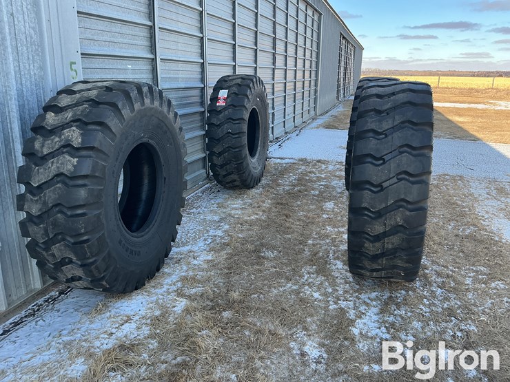 samson-rock-crusher-20.5-25-tires-image-7