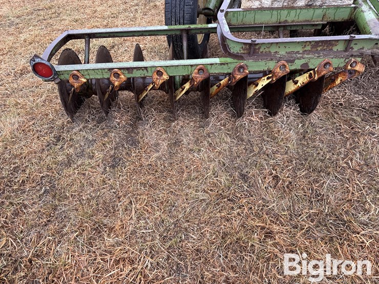 john-deere-10-image-12