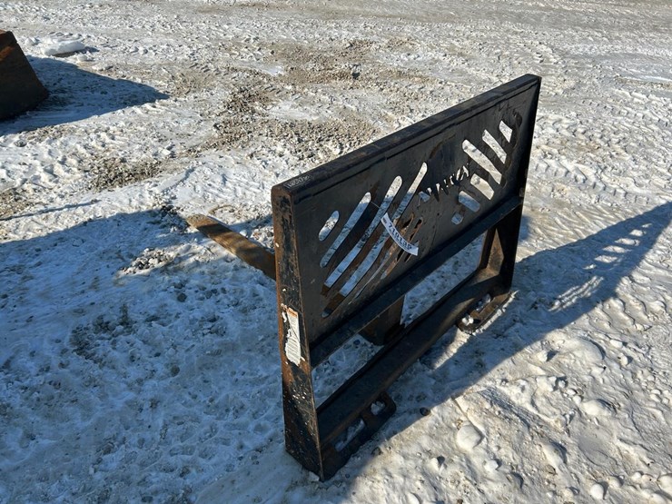 kodiak-46”-skid-steer-pallet-forks-image-4
