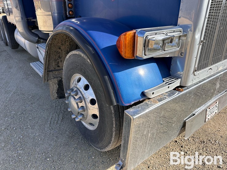2002-peterbilt-379-image-11