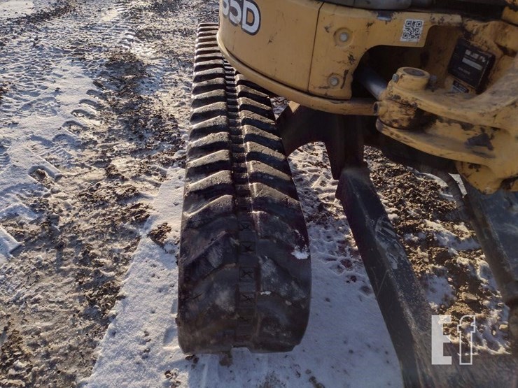 2013-deere-35d-image-41