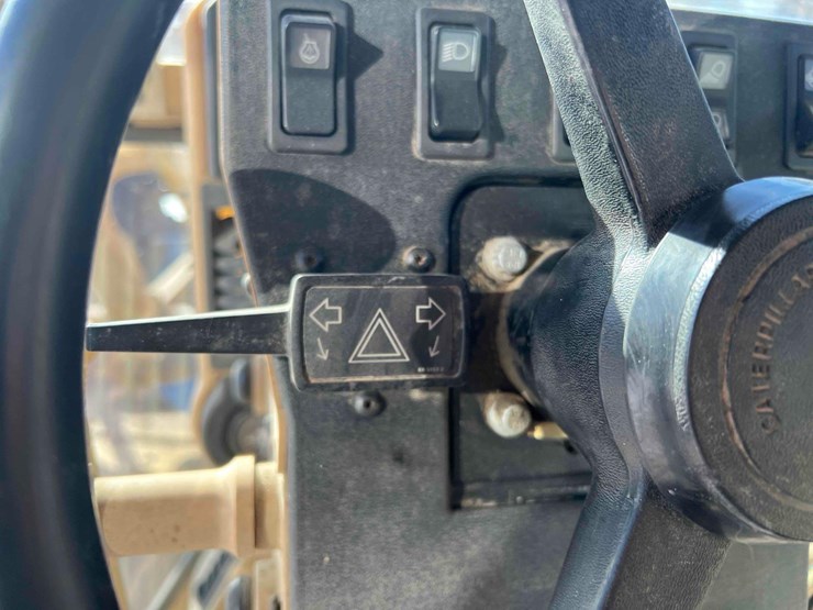 2007-caterpillar-160h-image-69