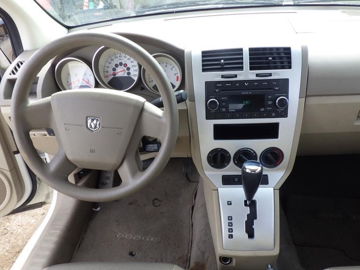 2009-dodge-caliber-image-9