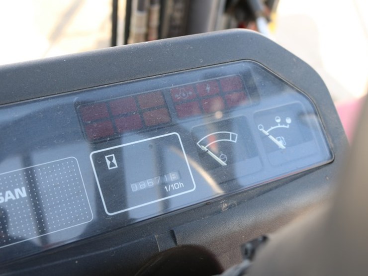 #4112-•-nissan-high-power-18-forklift-image-10