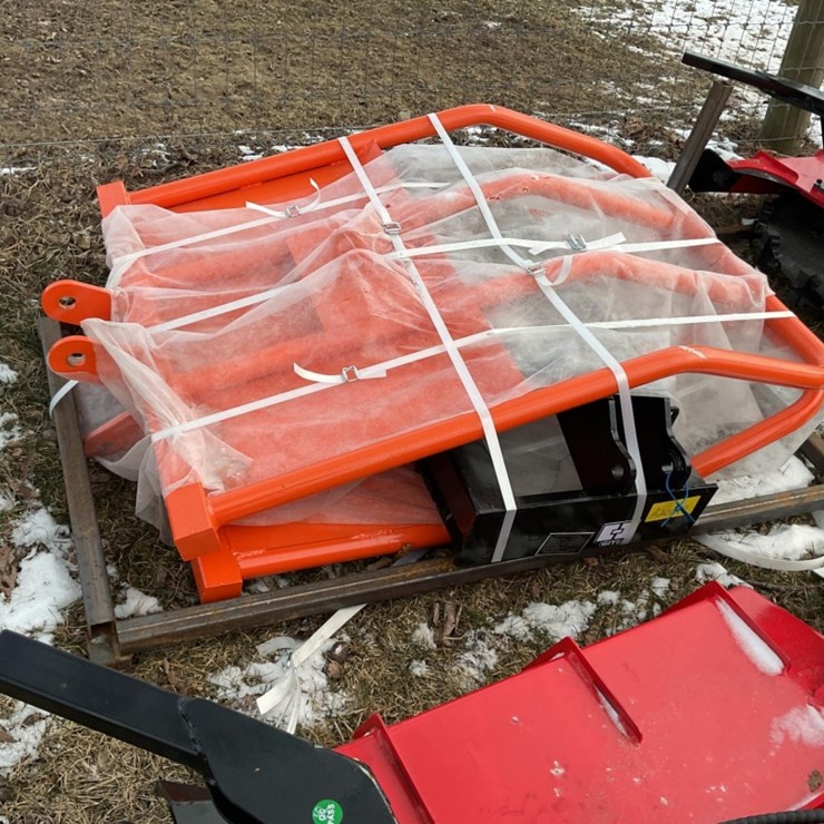 Skid Steer Clamp Grabber CL100, 40"-100" Width, 49 Opening, Serial C-BJ2512514