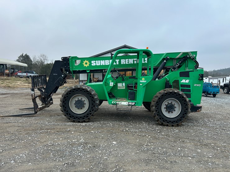 2016-sky-trak-6042-image-3