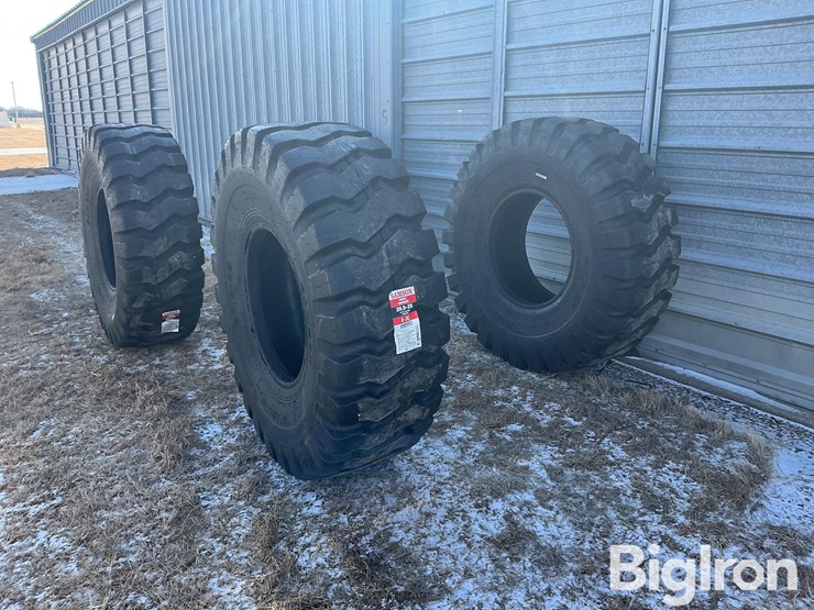 samson-rock-crusher-20.5-25-tires-image-3