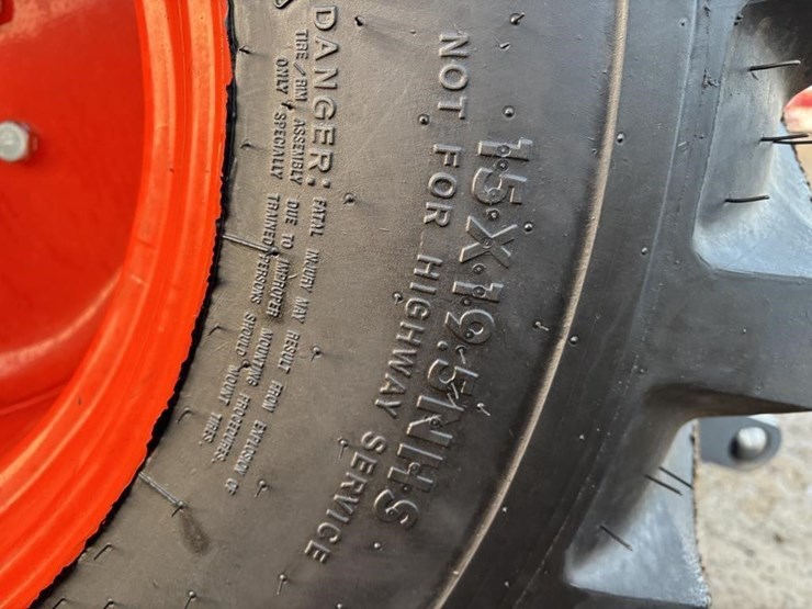 2018-kubota-l2501d-image-22