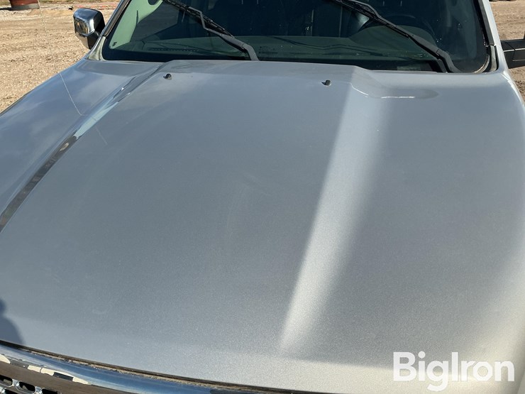 2014-ram-1500-laramie-image-18