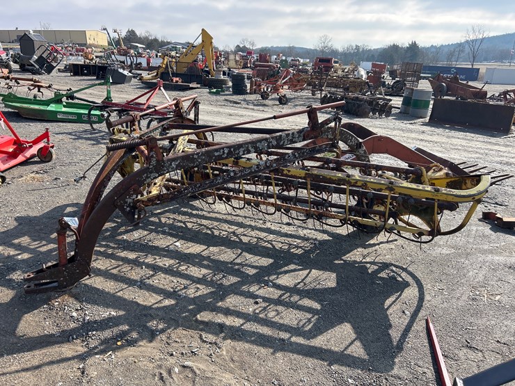 new-holland-256-image-1