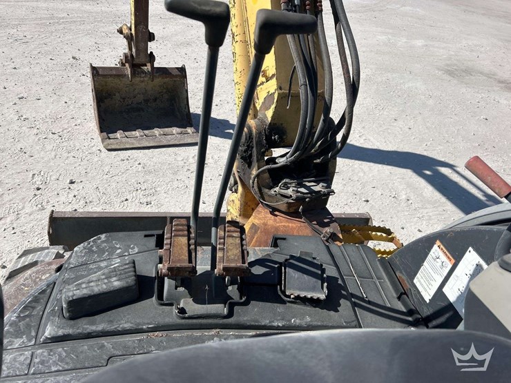 komatsu-pc50mr-image-10