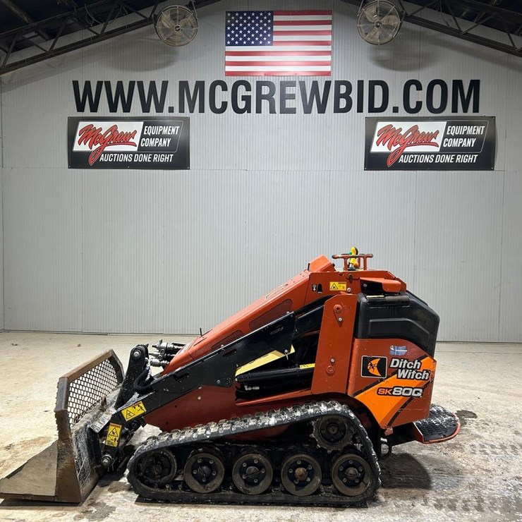 2019 DITCH WITCH SK800