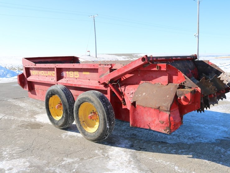 new-holland-195-image-4