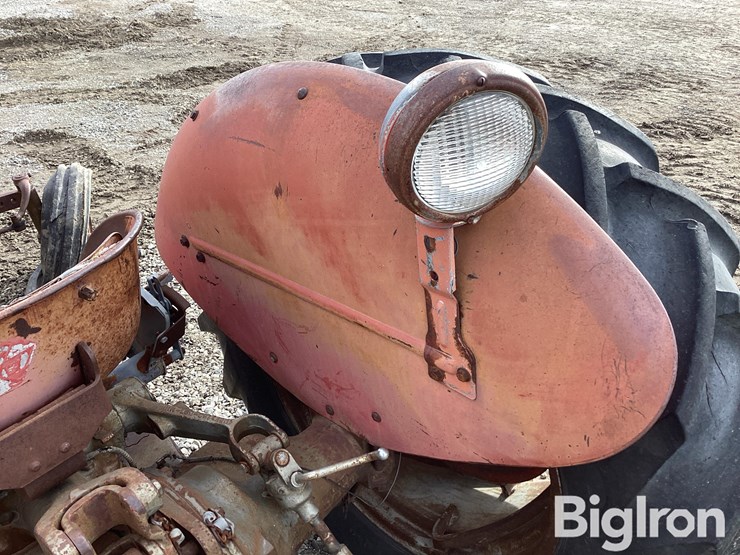 1958-massey-ferguson-65-image-18