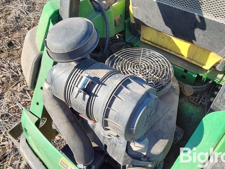 john-deere-z820a-image-17