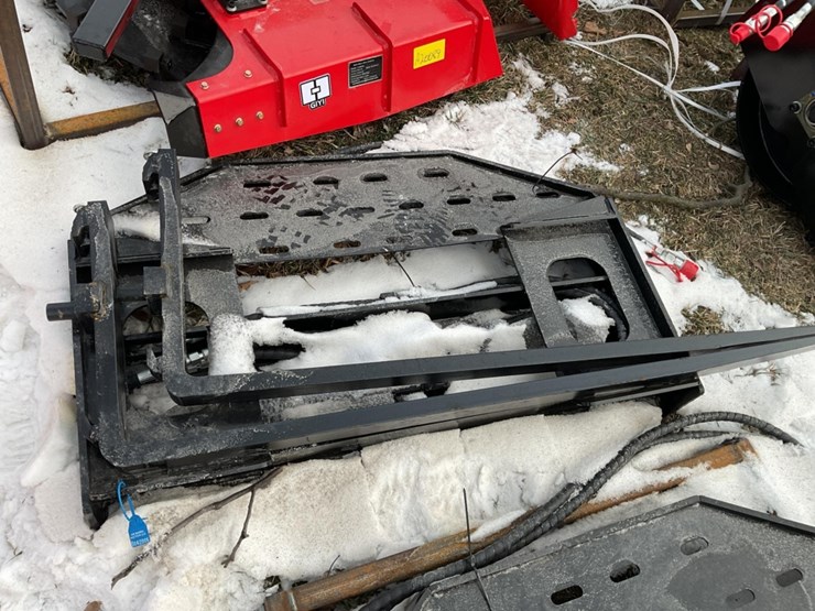 forklift-side-shift-fork-model-s-90,-2645-lbs-capacity,-serial-a20089-image-1