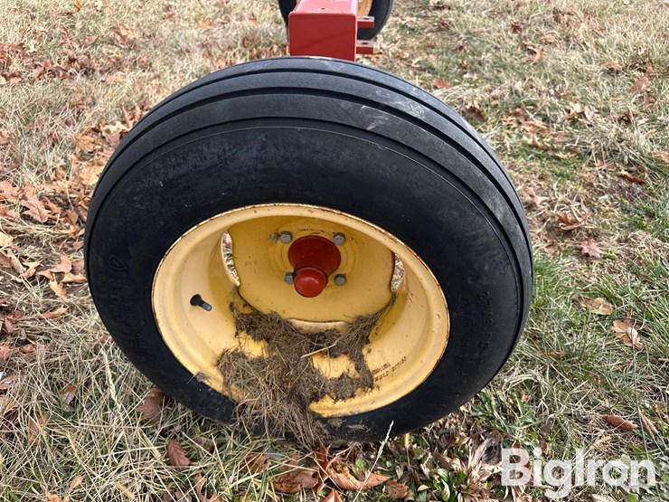 new-holland-252-image-18