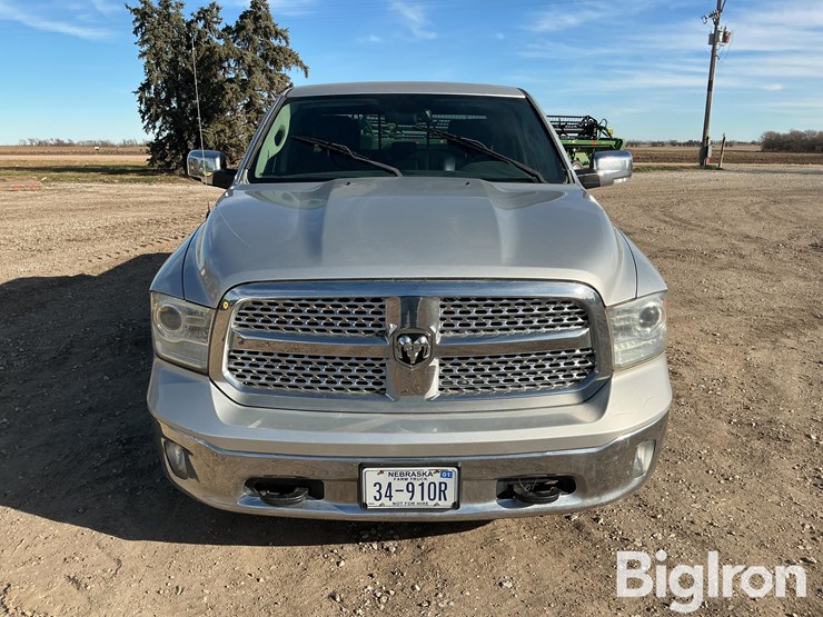 2014-ram-1500-laramie-image-2