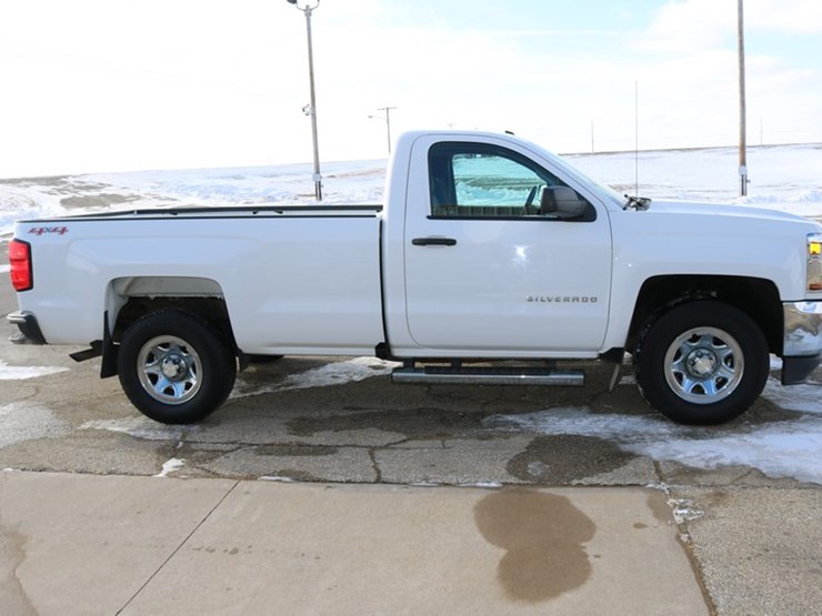 2016-chevrolet-1500-image-5