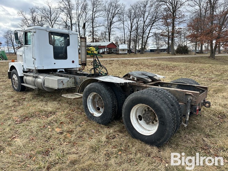 1989-international-9300-image-7