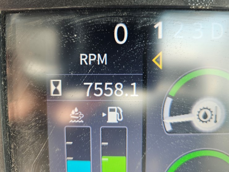 2021-deere-444p-image-22