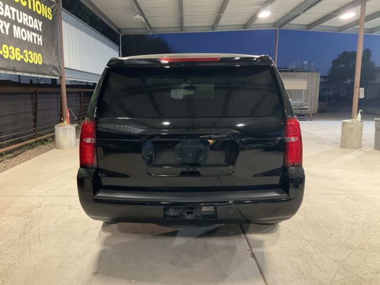 2015-chevrolet-tahoe-image-6