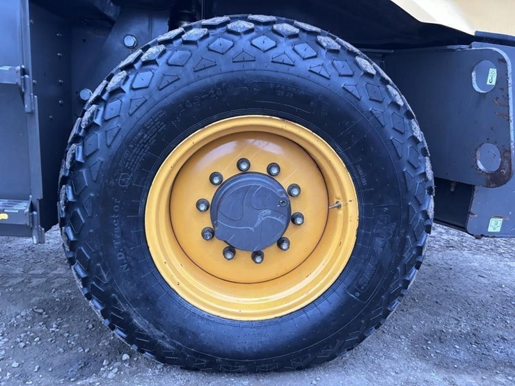 2013-volvo-sd75-image-18